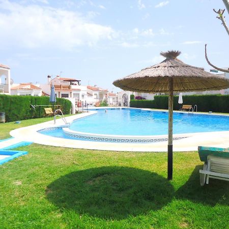 Villa Peperent Casa Pino Nerja Exterior foto